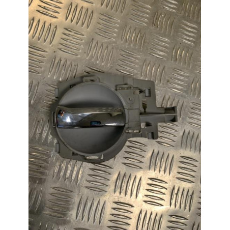 Poignee interieur avant droit CITROEN C3 1 PHASE 1 d’occasion