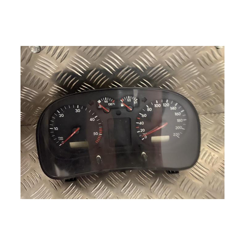 Compteur VOLKSWAGEN GOLF 4 d’occasion