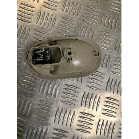 Poignee interieur arriere droit RENAULT SCENIC 2 PHASE 2 d’occasion