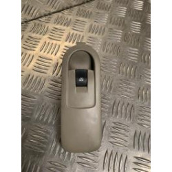 Interrupteur de leve vitre avant droit RENAULT SCENIC 2 PHASE 2 d’occasion
