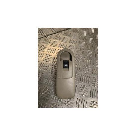 Interrupteur de leve vitre avant droit RENAULT SCENIC 2 PHASE 2 d’occasion