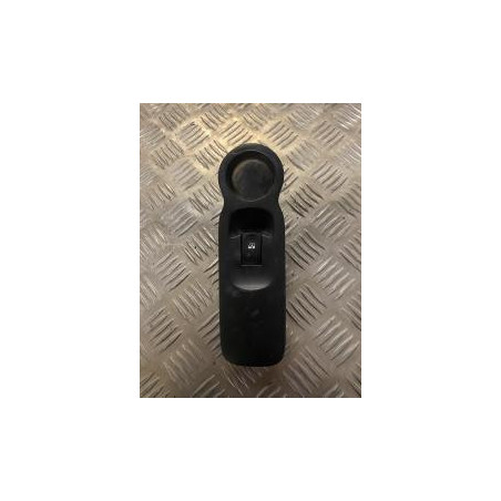 Interrupteur de leve vitre avant droit RENAULT GRAND MODUS PHASE 2 d’occasion
