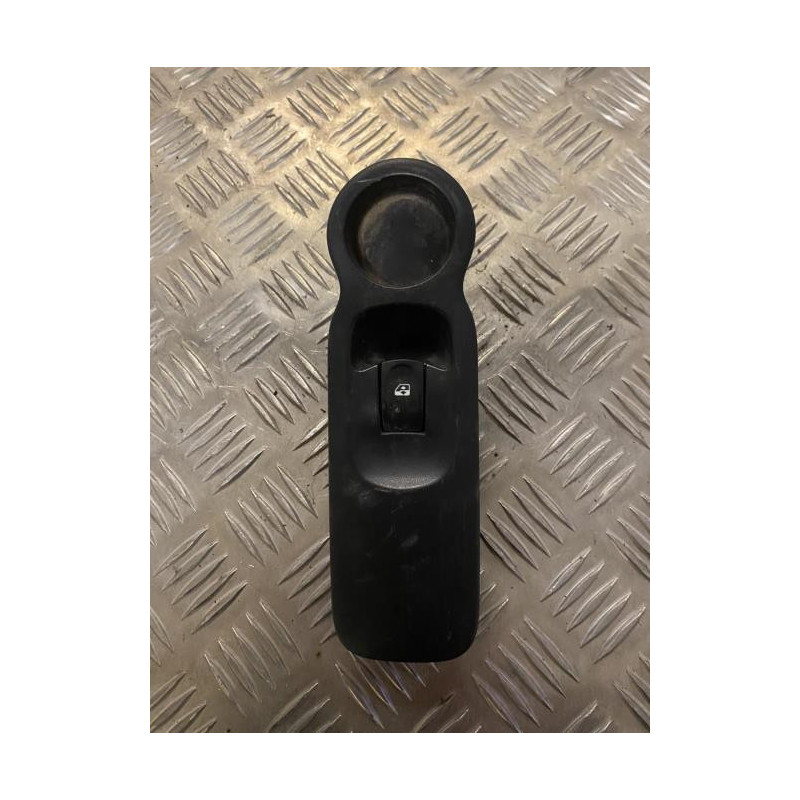Interrupteur de leve vitre avant droit RENAULT GRAND MODUS PHASE 2 d’occasion