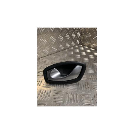 Poignee interieur avant gauche RENAULT MEGANE 3 PHASE 1 BREAK d’occasion