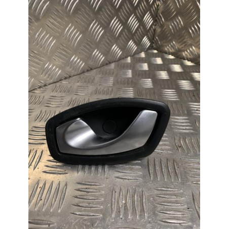 Poignee interieur avant gauche RENAULT MEGANE 3 PHASE 1 BREAK d’occasion