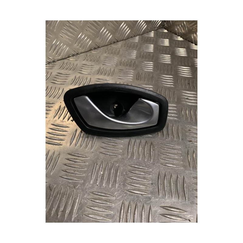 Poignee interieur avant droit RENAULT MEGANE 3 PHASE 1 BREAK d’occasion