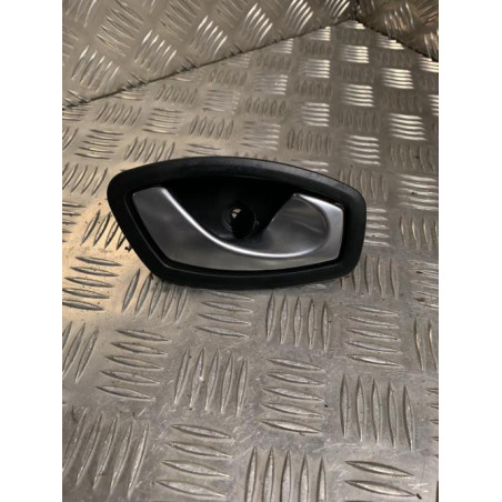 Poignee interieur avant droit RENAULT MEGANE 3 PHASE 1 BREAK d’occasion