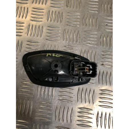 Poignee interieur arriere gauche RENAULT MEGANE 3 PHASE 1 BREAK d’occasion