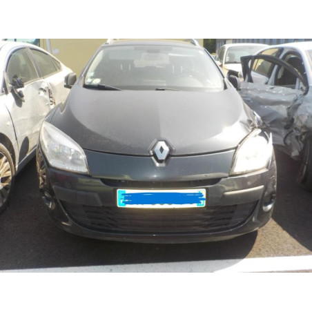 Poignee interieur arriere droit RENAULT MEGANE 3 PHASE 1 BREAK d’occasion