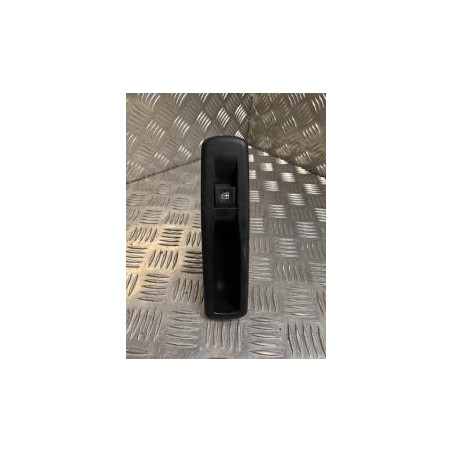 Interrupteur de leve vitre arriere droit RENAULT MEGANE 3 PHASE 1 BREAK d’occasion