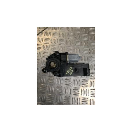 Moteur leve vitre avant gauche RENAULT MEGANE 3 PHASE 1 BREAK d’occasion