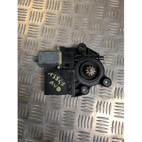Moteur leve vitre avant droit RENAULT MEGANE 3 PHASE 1 BREAK d’occasion