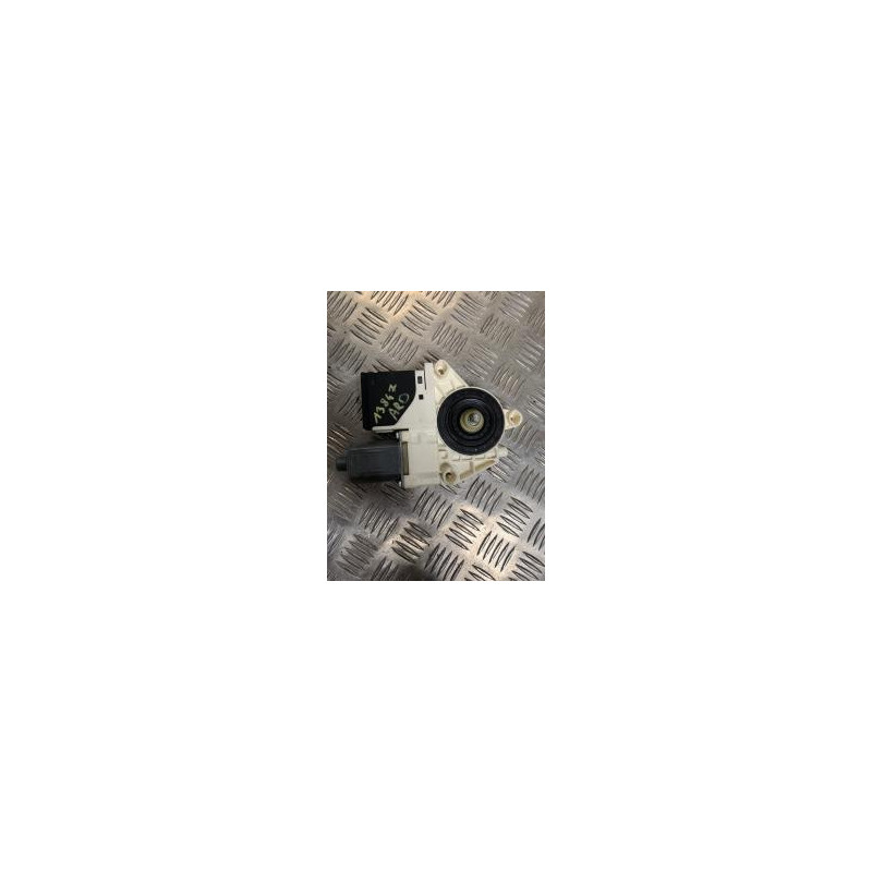 Moteur leve vitre arriere droit RENAULT MEGANE 3 PHASE 1 BREAK d’occasion