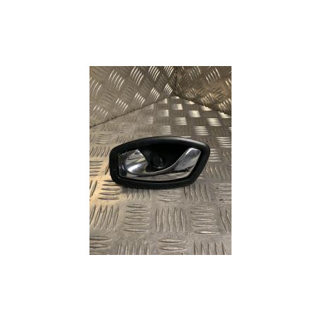 Poignee interieur avant gauche RENAULT MEGANE 3 PHASE 2 d’occasion