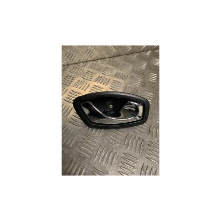 Poignee interieur avant droit RENAULT MEGANE 3 PHASE 2 d’occasion