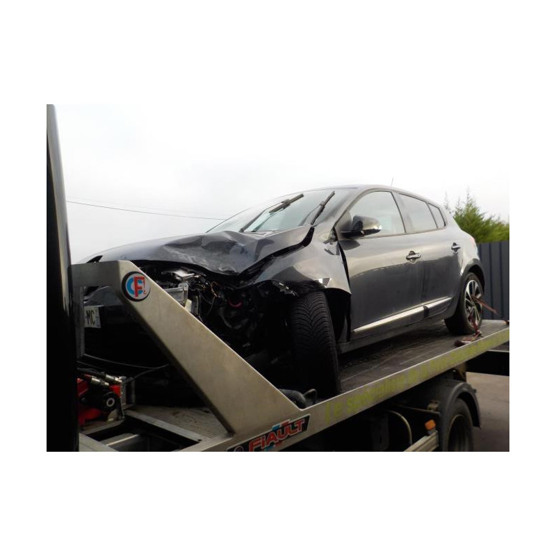 Poignee interieur arriere droit RENAULT MEGANE 3 PHASE 2 d’occasion