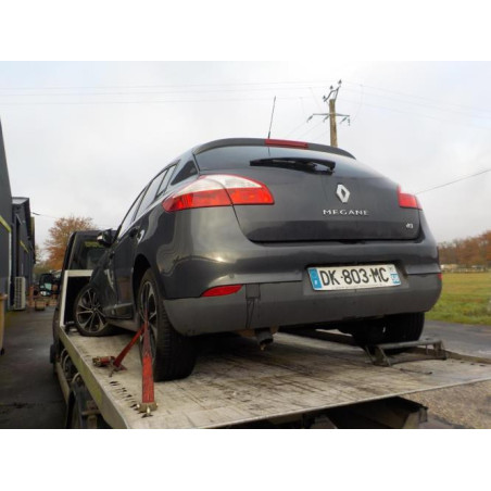 Poignee interieur arriere droit RENAULT MEGANE 3 PHASE 2 d’occasion