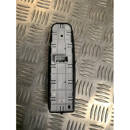 Interrupteur de leve vitre avant gauche RENAULT MEGANE 3 PHASE 2 d’occasion