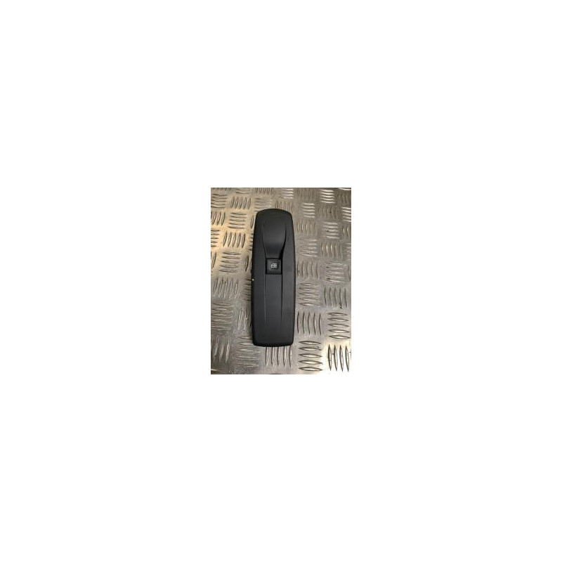 Interrupteur de leve vitre avant droit RENAULT MEGANE 3 PHASE 2 d’occasion