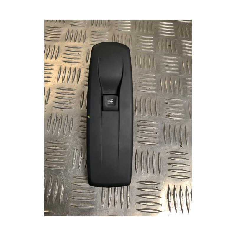Interrupteur de leve vitre avant droit RENAULT MEGANE 3 PHASE 2 d’occasion