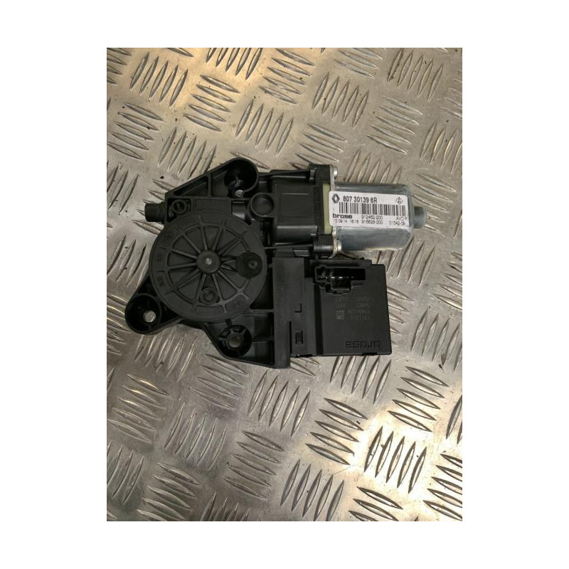Moteur leve vitre avant droit RENAULT MEGANE 3 PHASE 2 d’occasion