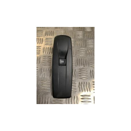 Interrupteur de leve vitre avant droit RENAULT MEGANE 3 PHASE 1 COUPE d’occasion