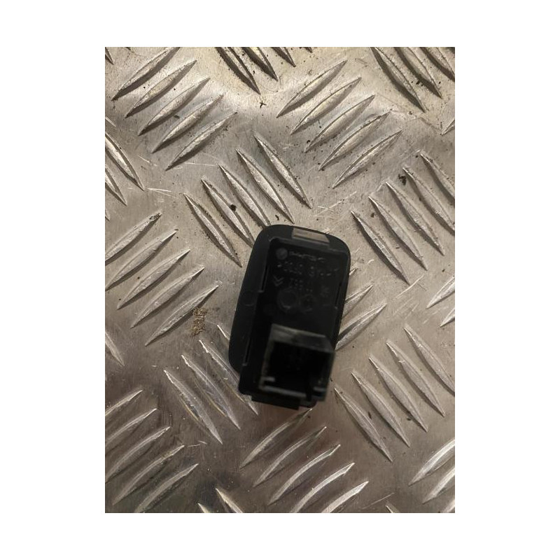 Interrupteur de leve vitre arriere gauche CITROEN C4 PICASSO 1 d’occasion