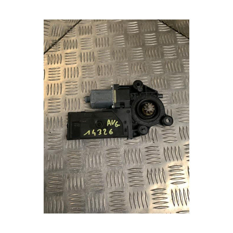 Moteur leve vitre avant gauche RENAULT MEGANE 3 PHASE 1 COUPE d’occasion