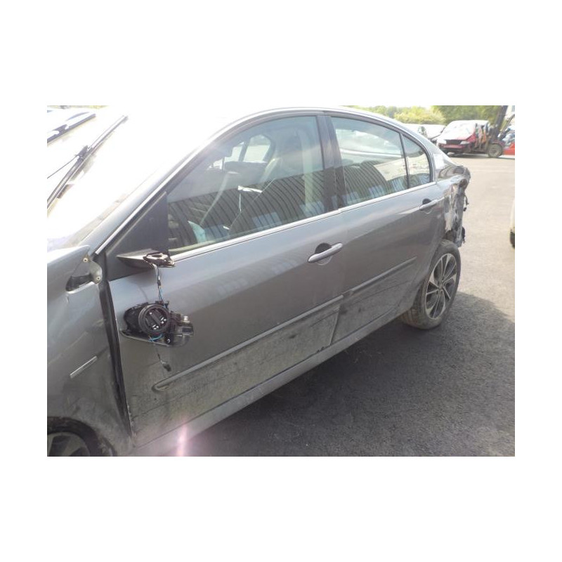 Interrupteur de leve vitre avant droit RENAULT LAGUNA 3 PHASE 3 d’occasion
