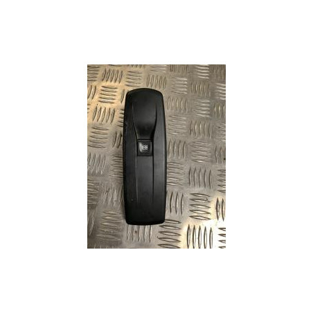 Interrupteur de leve vitre avant droit RENAULT MEGANE 3 PHASE 1 COUPE d’occasion