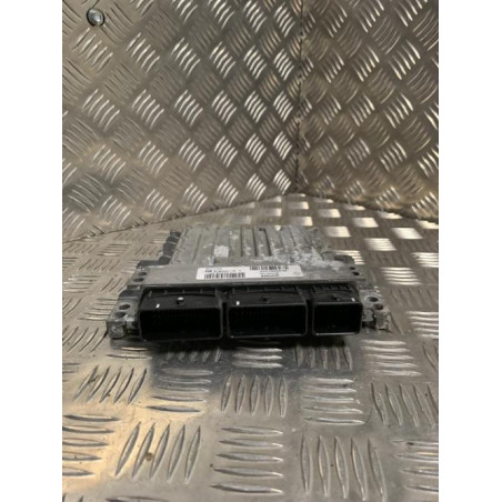 Calculateur moteur RENAULT MEGANE 3 PHASE 1 COUPE d’occasion