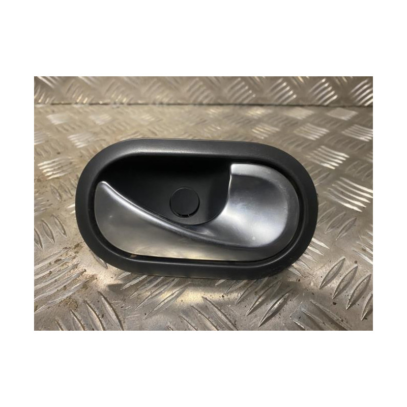 Poignee interieur avant droit RENAULT SCENIC 2 PHASE 2 d’occasion