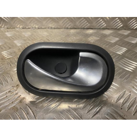 Poignee interieur avant droit RENAULT SCENIC 2 PHASE 2 d’occasion