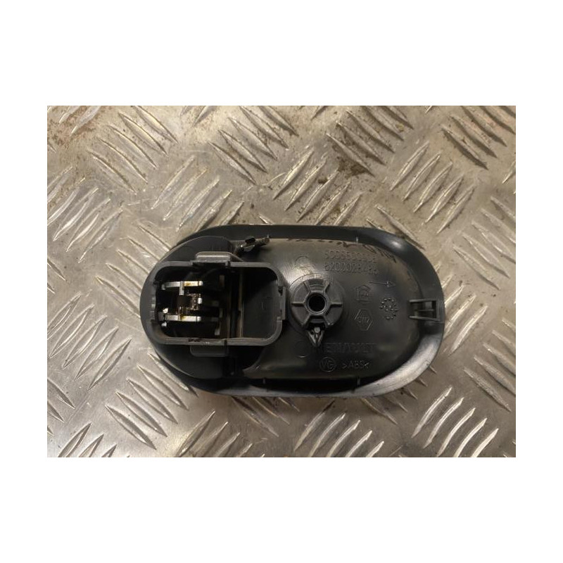 Poignee interieur avant droit RENAULT SCENIC 2 PHASE 2 d’occasion