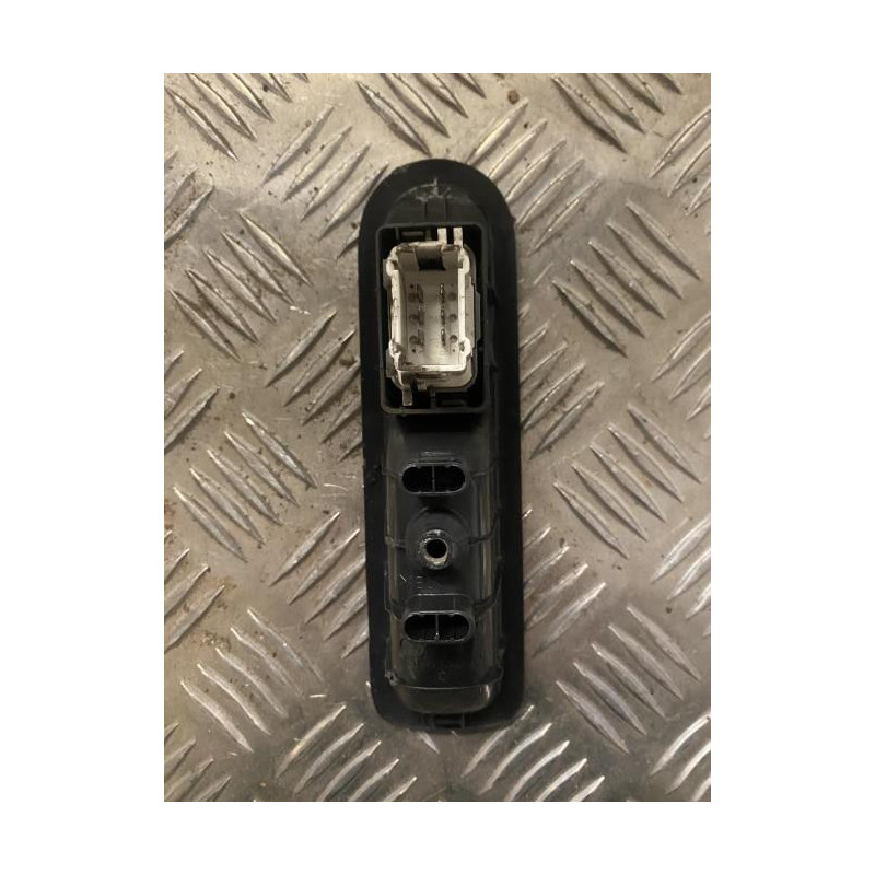 Interrupteur de leve vitre arriere gauche RENAULT SCENIC 2 PHASE 2 d’occasion