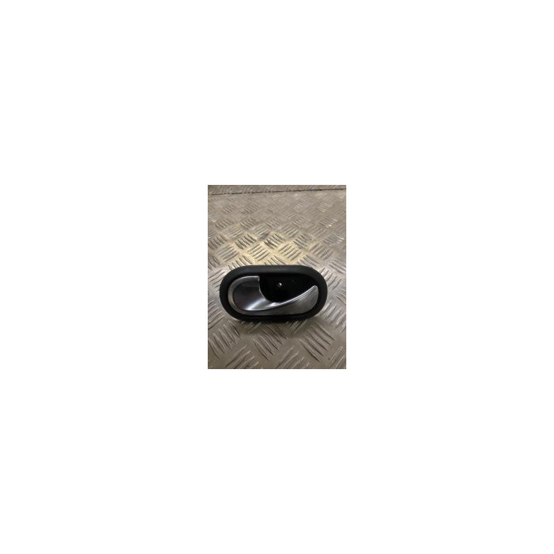 Poignee interieur avant gauche RENAULT SCENIC 2 PHASE 2 d’occasion