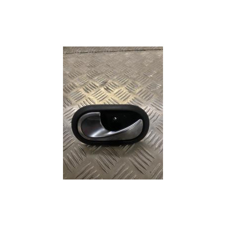Poignee interieur avant gauche RENAULT SCENIC 2 PHASE 2 d’occasion