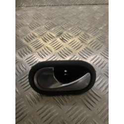 Poignee interieur arriere gauche RENAULT SCENIC 2 PHASE 2 d’occasion