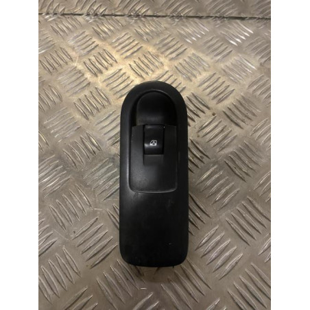 Interrupteur de leve vitre arriere droit RENAULT SCENIC 2 PHASE 2 d’occasion