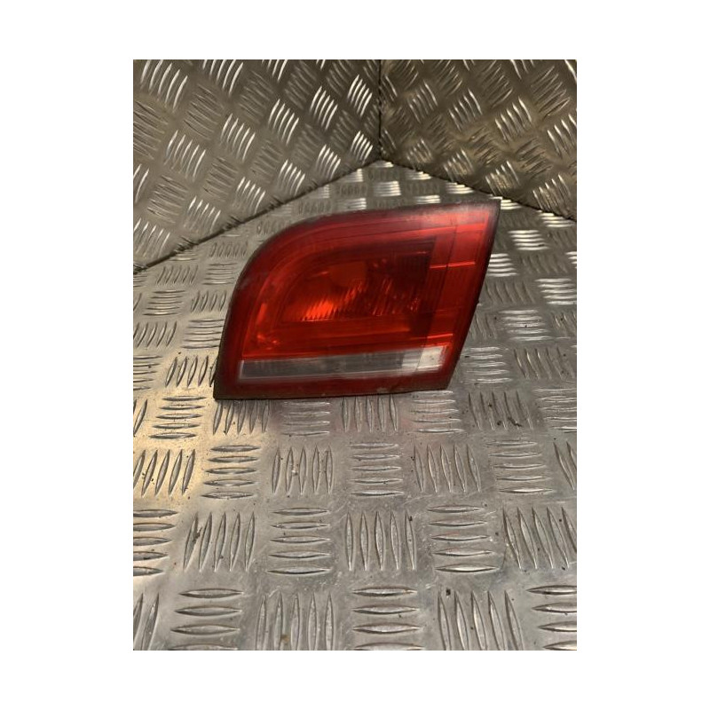 Enjoliveur de feu arriere droit AUDI A3 2 SPORTBACK PHASE 2 d’occasion