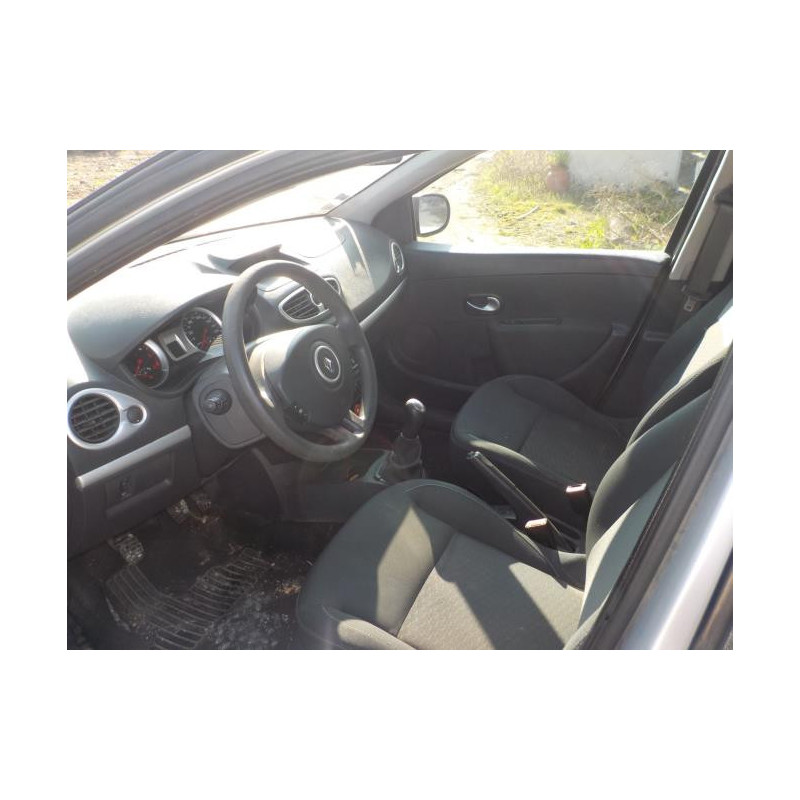 Coffre à batterie RENAULT CLIO 3 PHASE 1 BREAK d’occasion