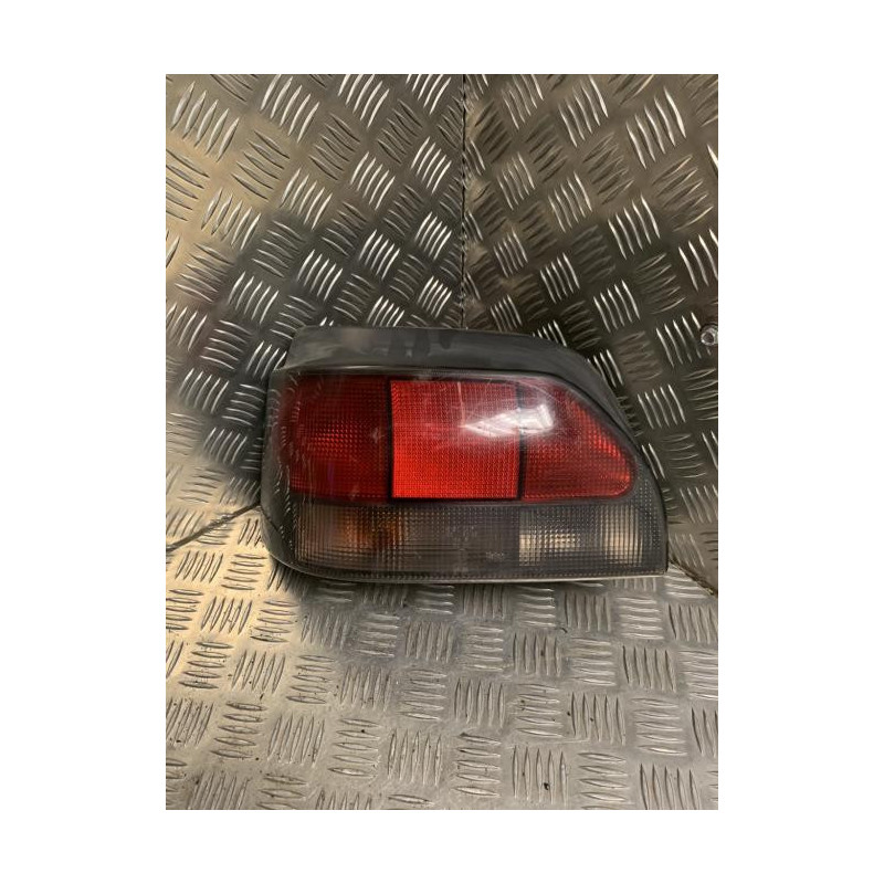 Feu arriere principal gauche (feux) RENAULT CLIO 1 PHASE 3 d’occasion
