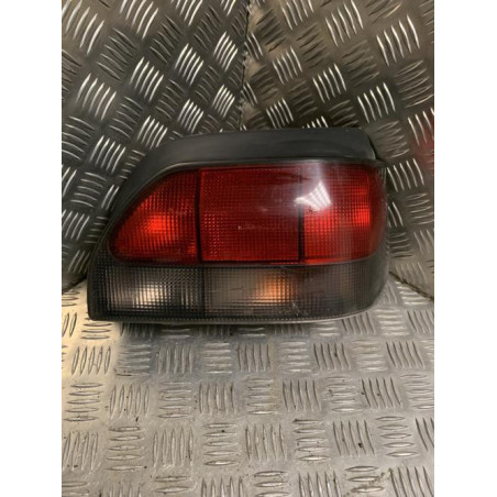 Feu arriere principal droit (feux) RENAULT CLIO 1 PHASE 3 d’occasion