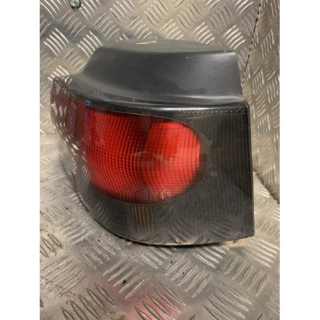 Feu arriere principal droit (feux) RENAULT CLIO 1 PHASE 3 d’occasion