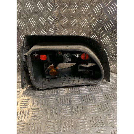 Feu arriere principal droit (feux) RENAULT CLIO 1 PHASE 3 d’occasion