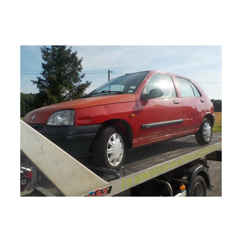 Platine feu arriere gauche RENAULT CLIO 1 PHASE 3 d’occasion