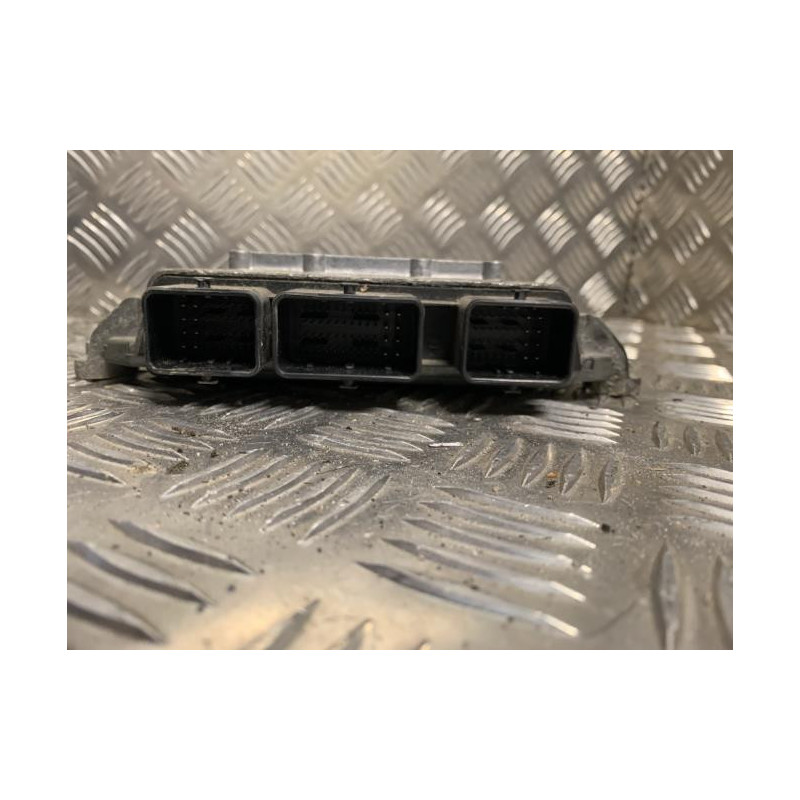 Calculateur moteur PEUGEOT PARTNER 1 PHASE 2 d’occasion