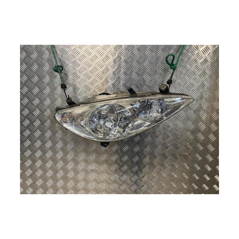 Optique avant principal droit (feux)(phare) PEUGEOT 307 PHASE 1 BREAK d’occasion