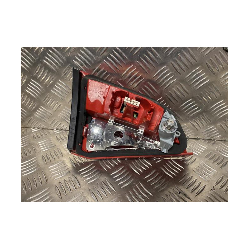 Feu arriere secondaire droit (feux) AUDI A4 3 PHASE 1 d’occasion