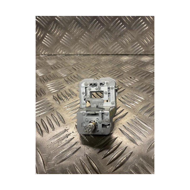 Platine feu arriere droit AUDI A4 3 PHASE 1 d’occasion
